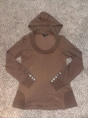 BCBG Women's Brown scoop neck Hooded Long-Sleeve Top with Snap Cuff Detail